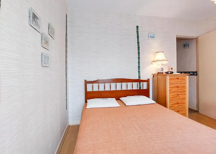 דירה 2 Bedroom Gorgeous In *